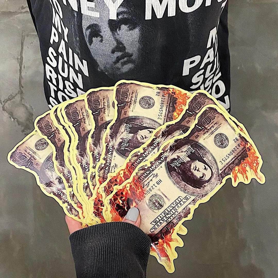 SAINT Mxxxxxx × PAY MONEY TO MY PAIN PTP_HOODIE/BRAND MONEY/BLK Co-branded PTP Virgin Mary dollar hoodie Washed black S-XL Assute dyeing The whole piece is sprayed with horse fade Mold customization joint main mark/washed mark Factory four-needle and six-thread workmanship No bone seams More comfortable to wear Repeated modification of proofing Authentic grade crack printing VINTAGE value is full